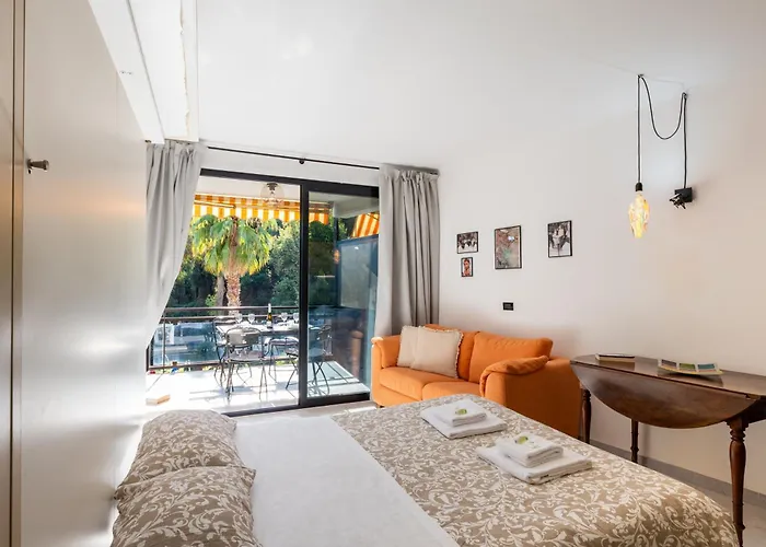 Guesthost - Bright Terrace Near 公寓 *