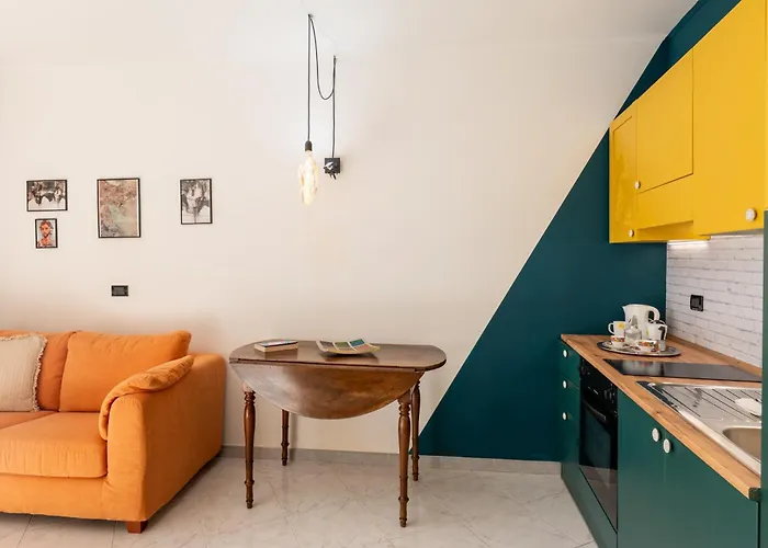 Guesthost - Bright Terrace Near Sanremo